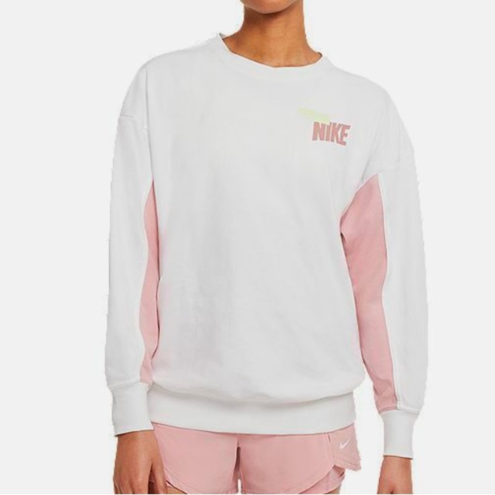 Women’s Nike sweatshirt
